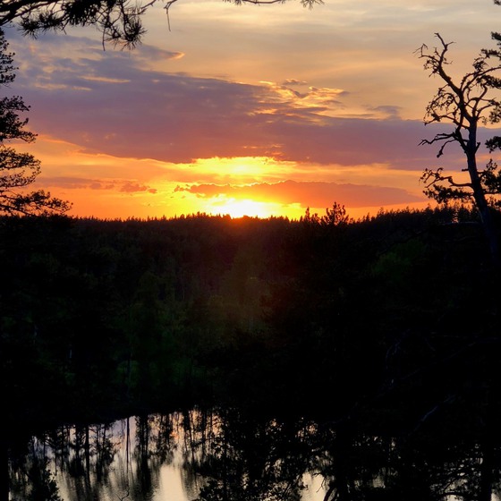 Solnedgång över Gölaberget.
