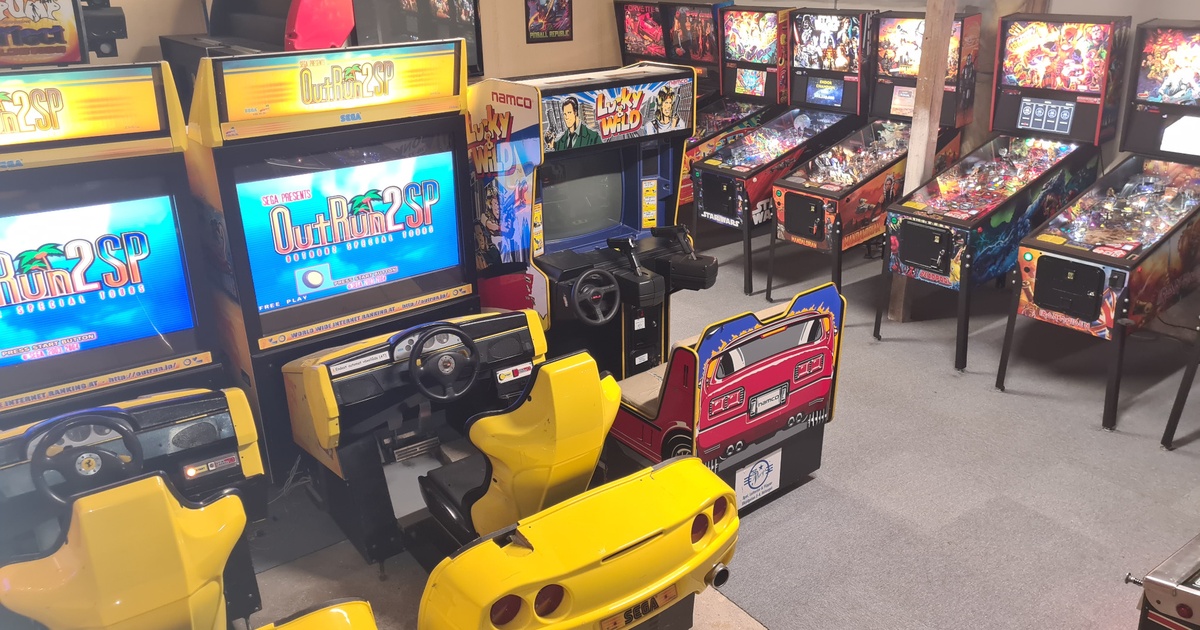 75+ Flipperspel, Bilspel, Ljuspistoler och Arkadmaskiner