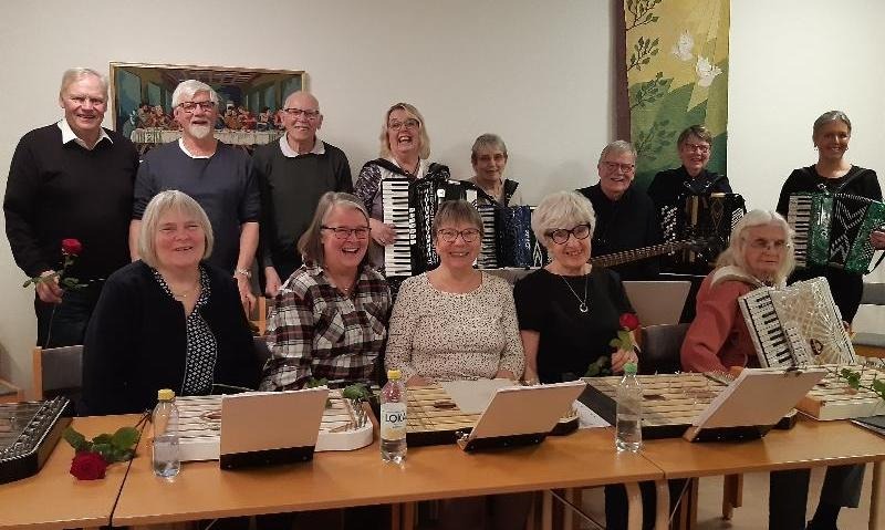 Bäckseda Cittra och Dragspelsgrupp