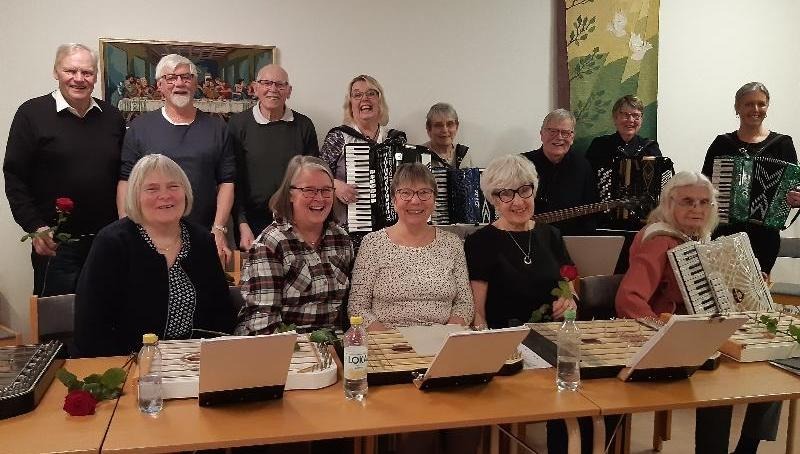 Bäckseda Cittra och Dragspelsgrupp