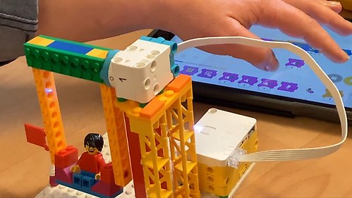 Ett programmeringsbygge med lego